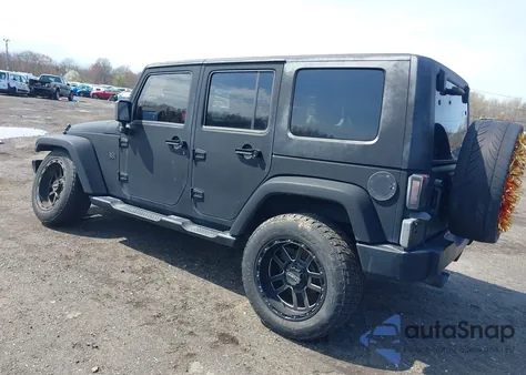 2010 Jeep Wrangler Unlimited Sport z USA, uszkodzony, nr VIN 1J4HB3H14AL106926